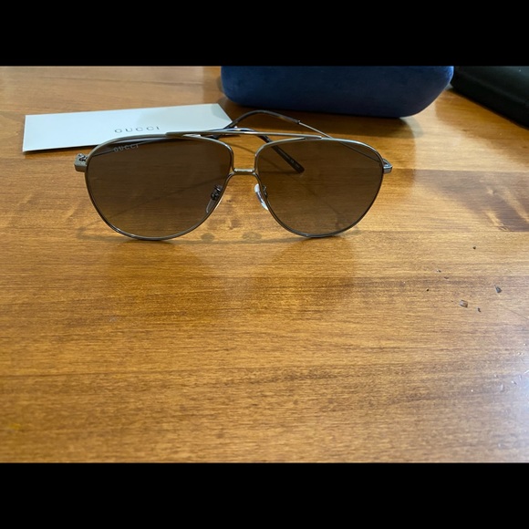 Gucci Aviator frame sunglasses Dark Silver - Picture 4 of 6